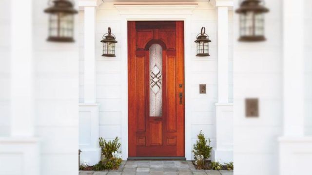 Conoces los diferentes vitrales de las puertas de madera