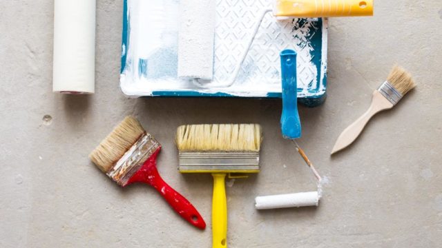 Cómo pintar las paredes de tu hogar con pintura satinada