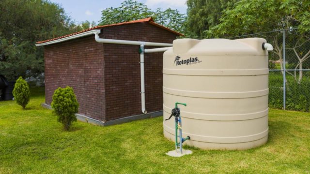Bricomanía: Cómo hacer un tanque de aprovechamiento del agua de lluvia. 