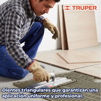 Llana 11" Dentado Triangular 10 Remaches Mango de Madera Truper