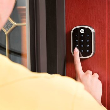 Cerrojo Assure SL Níquel Satinado YRD256-NR-619