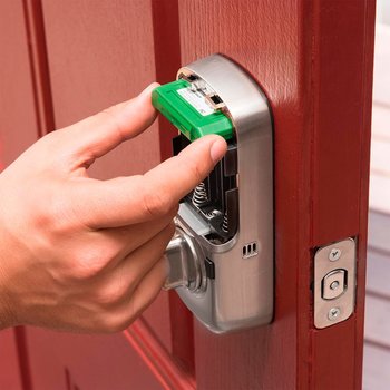 Cerrojo Assure SL Níquel Satinado YRD256-NR-619