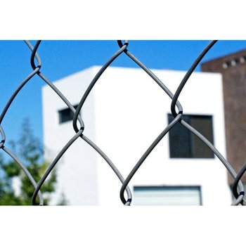 Malla Ciclónica Galvanizada DeAcero 2.00 x 20 M Calibre 13