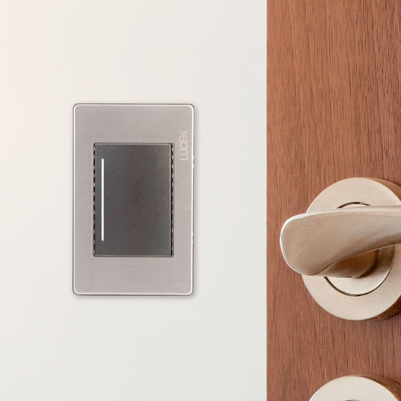 Placa 1 Apagador Sencillo Anodizado Lucek BP01MA