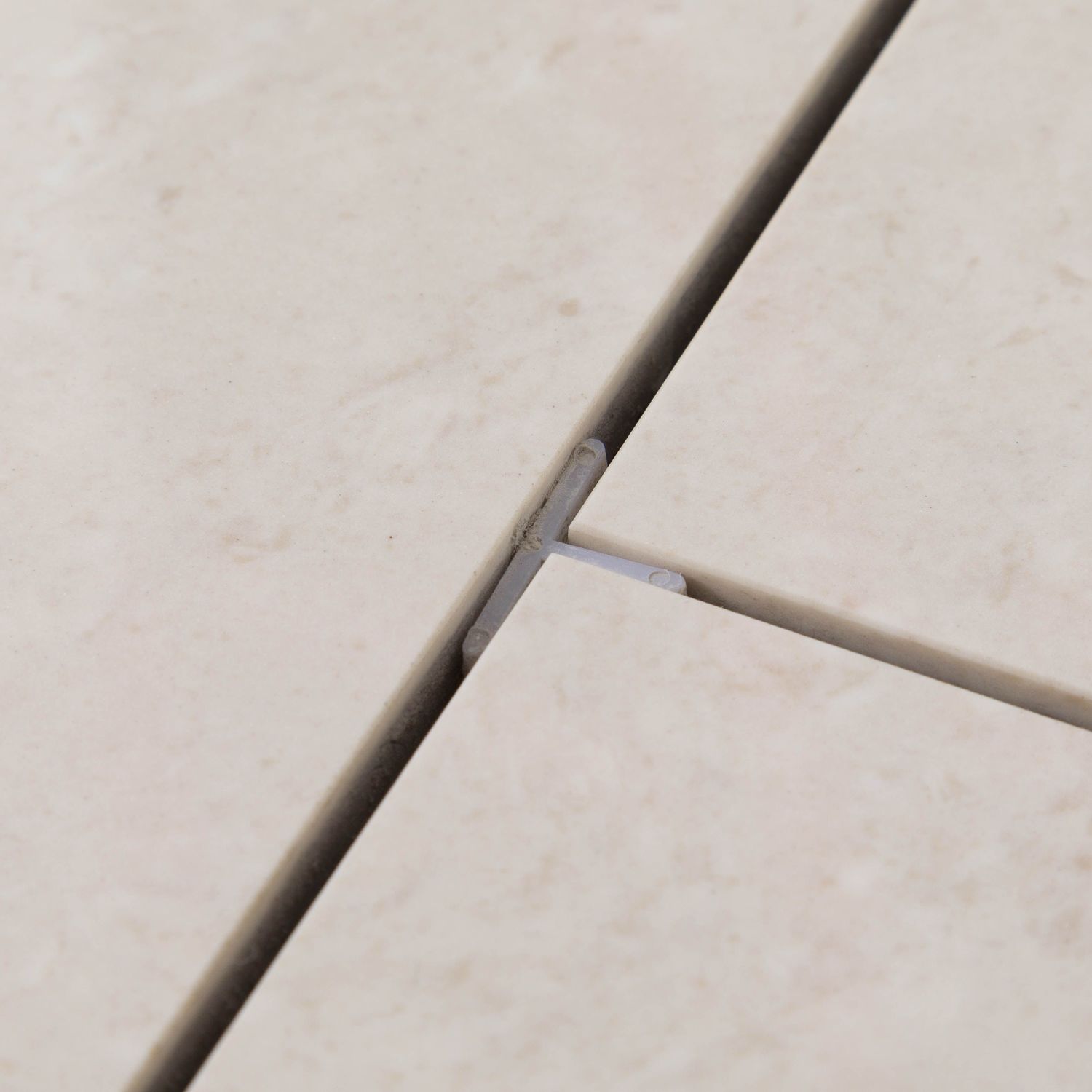 Separador Tipo "T" 2 mm para pisos